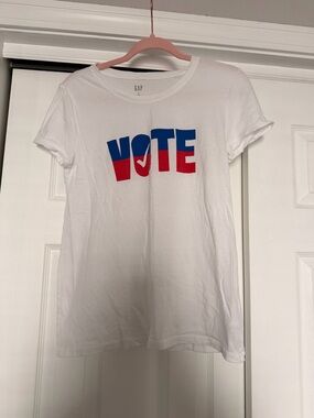 GAP White Short Sleeve Tee with Red and Blue VOTE Graphic